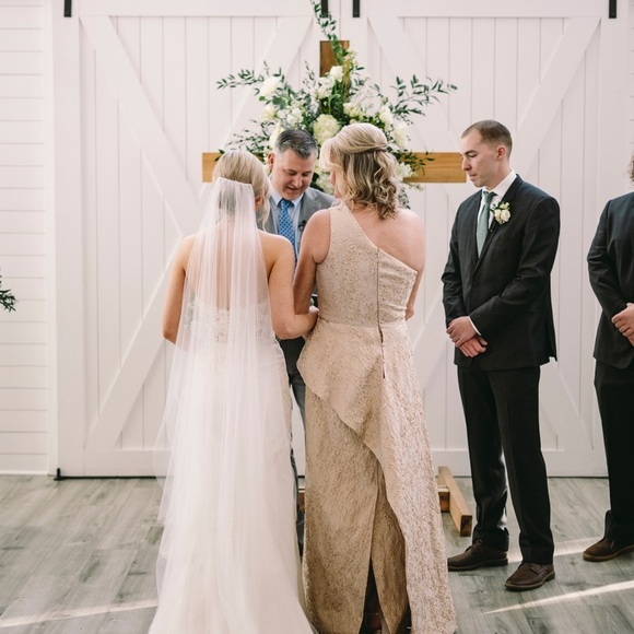 Teri Jon Gold Designer gown Jacquard one shoulder,
side ruffle size 12 - Picture 2 of 10